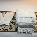 Luvia Alojamento de Acomodação e Pequeno-almoço 4*