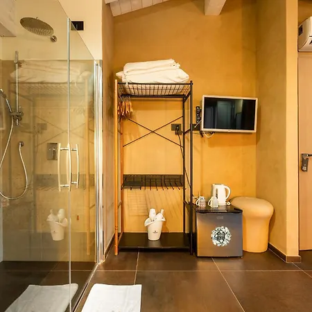 Luvia 4* 고네사
