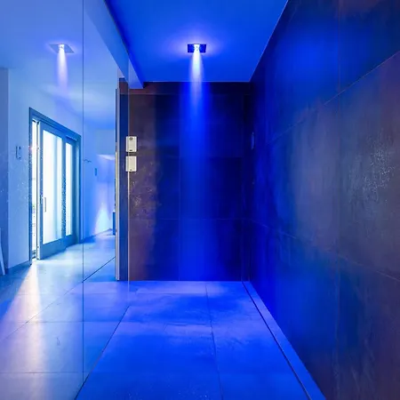 Bed and breakfast Luvia 4*