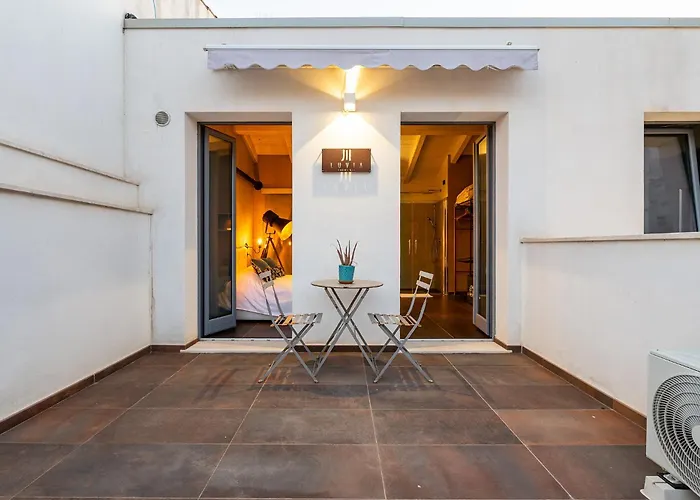 Luvia Bed & Breakfast